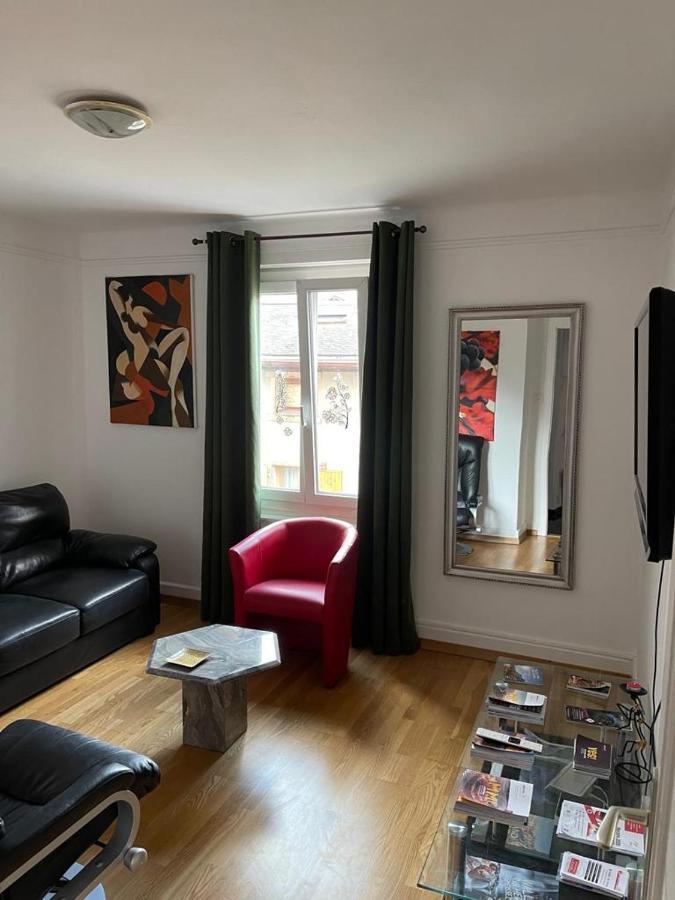 Schone Wohnung In Sierre Esterno foto