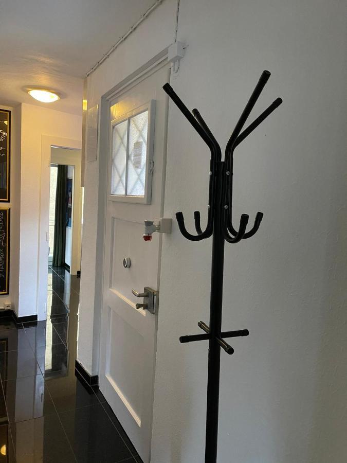 Schone Wohnung In Sierre Esterno foto